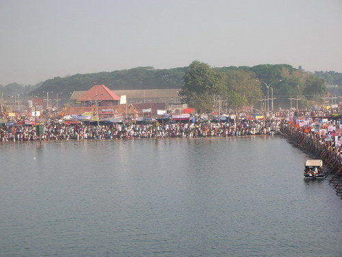 Shivarathri at aluva.jpg